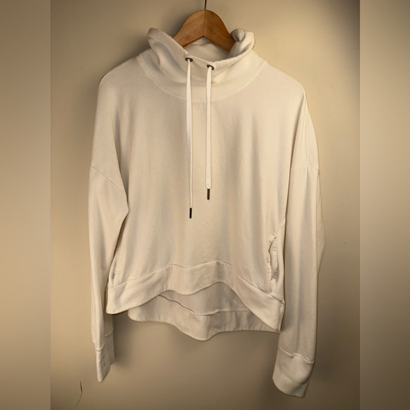 Sweaty Betty Harmonise Luxe Fleece Sweatshirt Lily White Women’s Medium Capsule - Picture 2 of 11